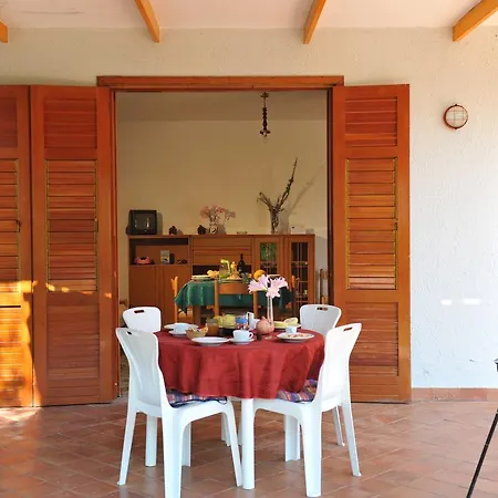 Belvilla By Oyo Casa Blu