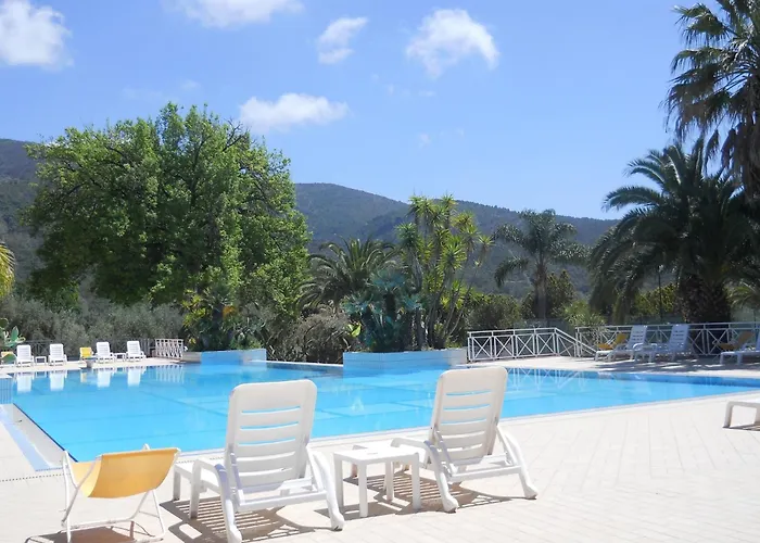 Nyaraló Beachside Bliss Pool